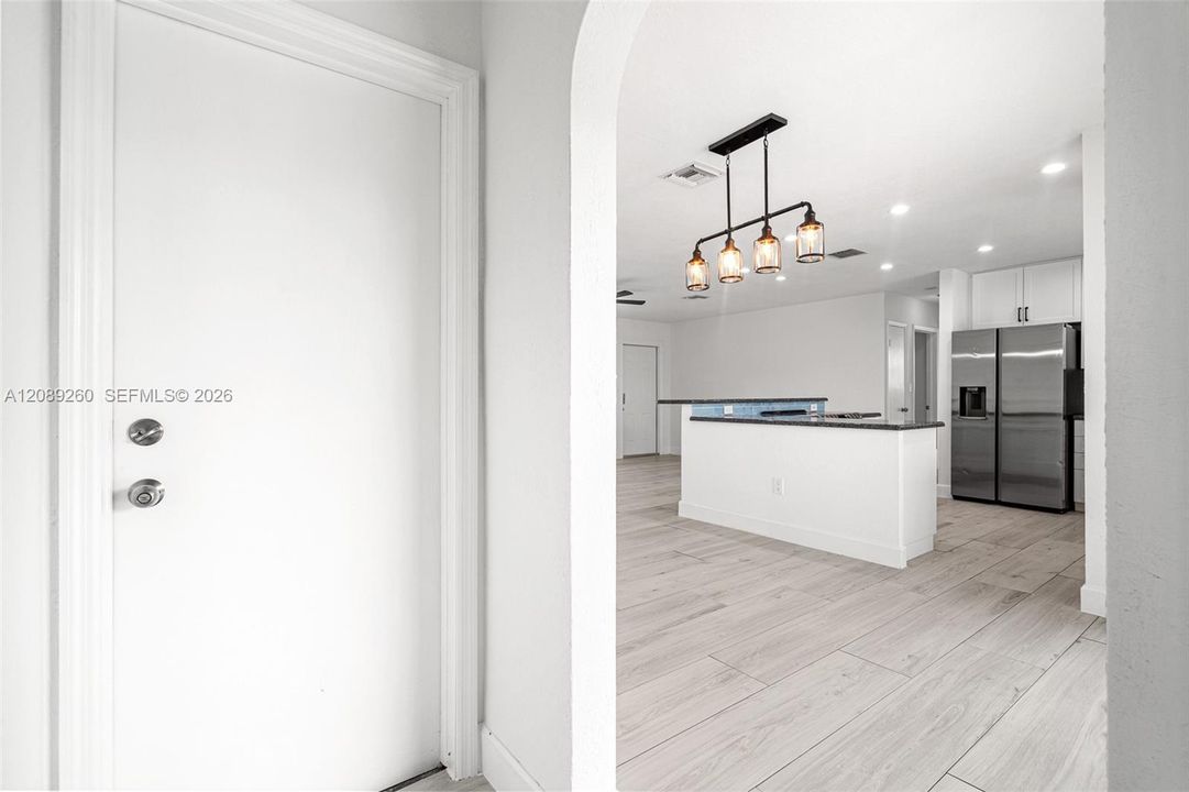 For Sale: $609,900 (3 beds, 2 baths, 1270 Square Feet)