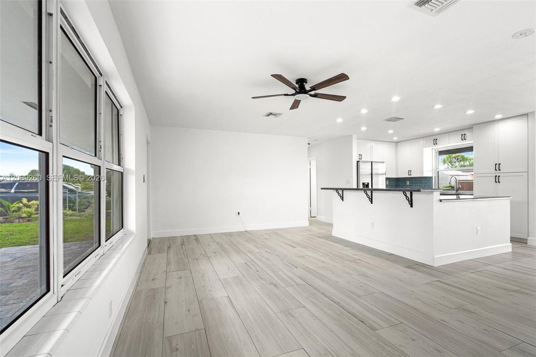 For Sale: $609,900 (3 beds, 2 baths, 1270 Square Feet)
