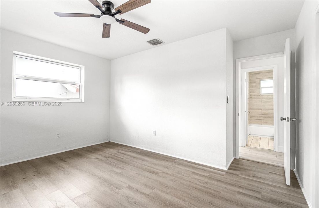 For Sale: $609,900 (3 beds, 2 baths, 1270 Square Feet)