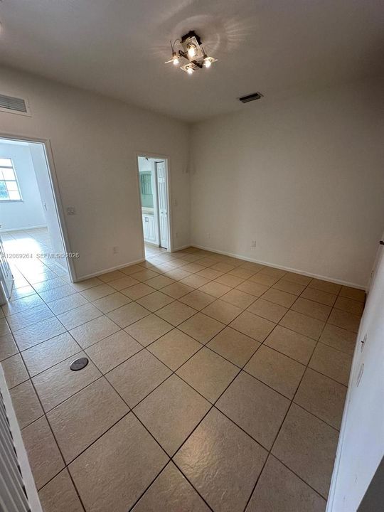 For Rent: $3,000 (2 beds, 2 baths, 1424 Square Feet)