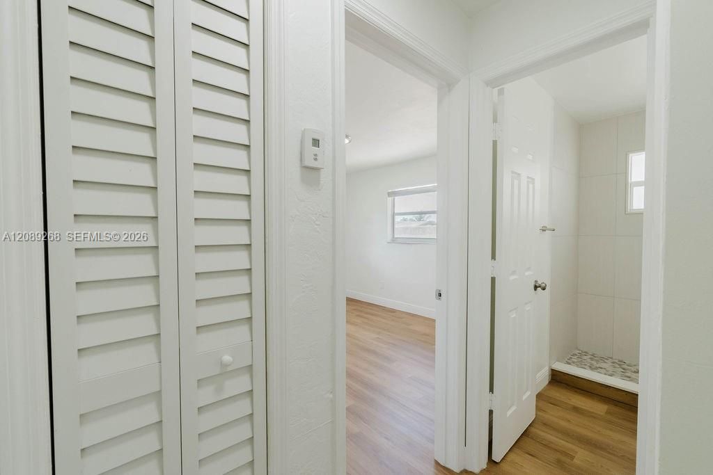 For Rent: $2,000 (2 beds, 1 baths, 1670 Square Feet)