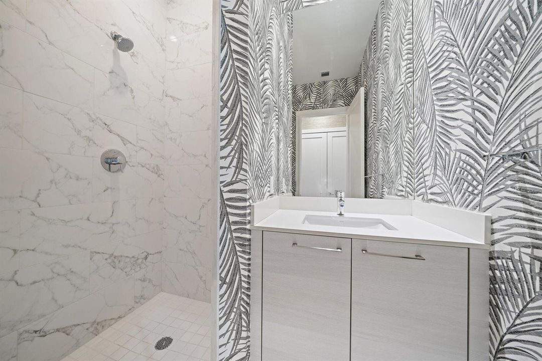 080-1WaterClubWay-301-NorthPalmBeach-SMA