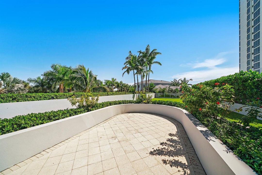 096-1WaterClubWay-301-NorthPalmBeach-SMA