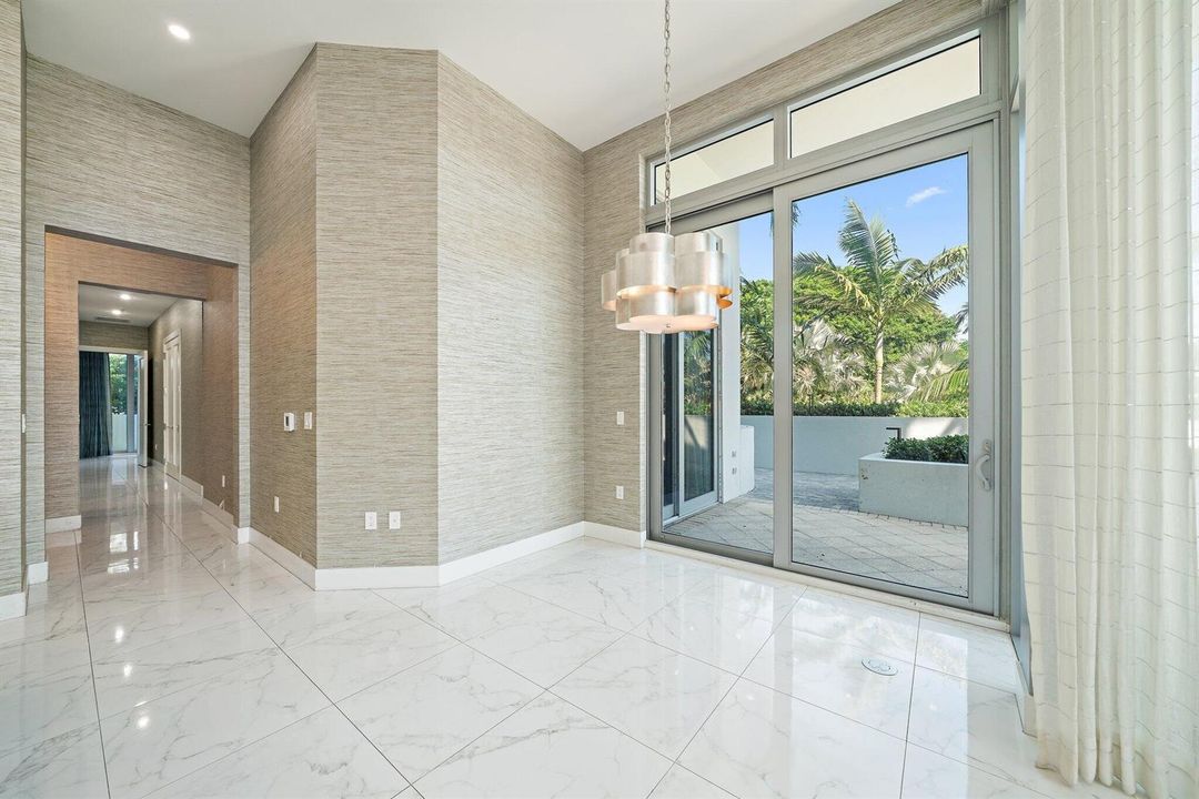 059-1WaterClubWay-301-NorthPalmBeach-SMA
