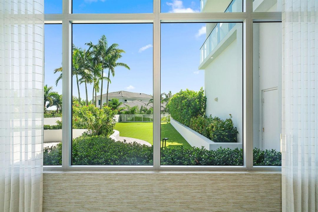 055-1WaterClubWay-301-NorthPalmBeach-SMA