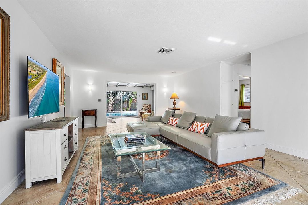 253 Costello Road-12