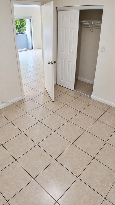 For Rent: $1,900 (2 beds, 1 baths, 223601 Square Feet)