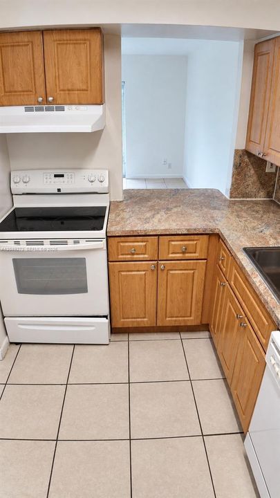 For Rent: $1,900 (2 beds, 1 baths, 223601 Square Feet)