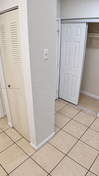 For Rent: $1,900 (2 beds, 1 baths, 223601 Square Feet)