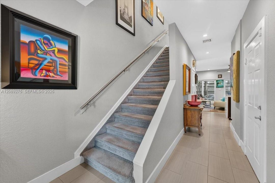 For Sale: $559,900 (2 beds, 2 baths, 1760 Square Feet)