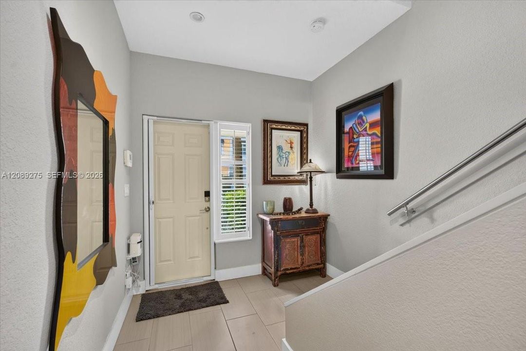 For Sale: $559,900 (2 beds, 2 baths, 1760 Square Feet)
