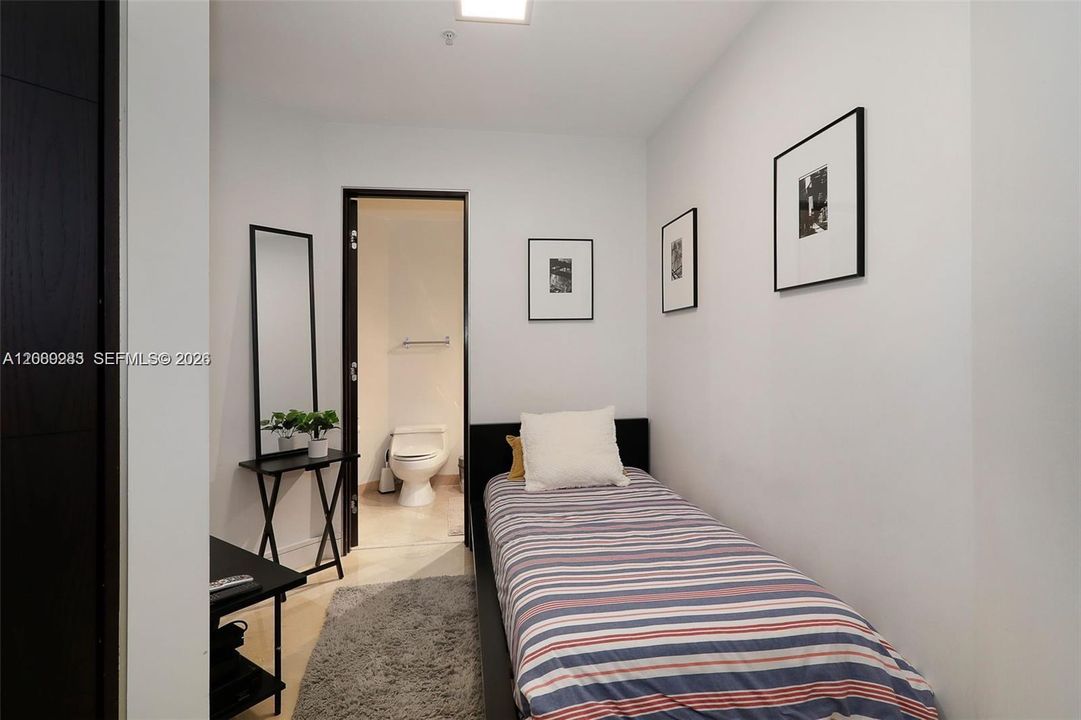Extra Bedroom