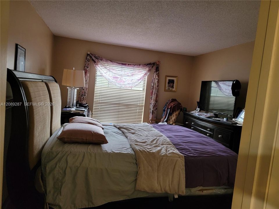 En Venta: $130,000 (2 camas, 2 baños, 1085 Pies cuadrados)