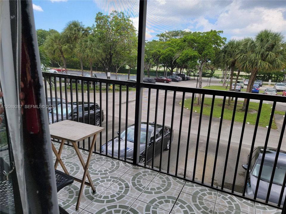 En Venta: $130,000 (2 camas, 2 baños, 1085 Pies cuadrados)