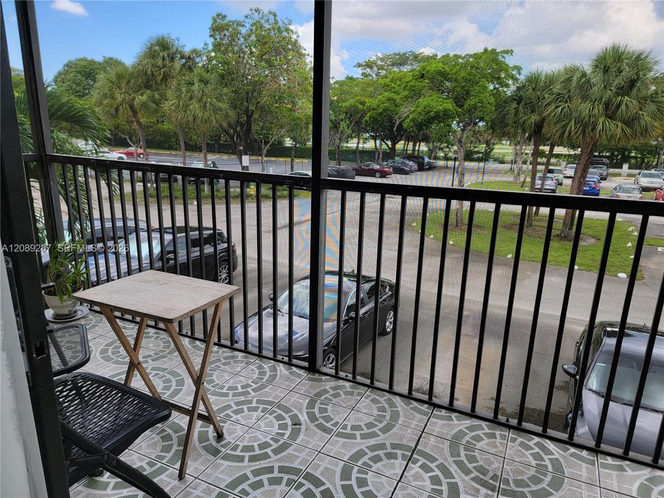 En Venta: $130,000 (2 camas, 2 baños, 1085 Pies cuadrados)