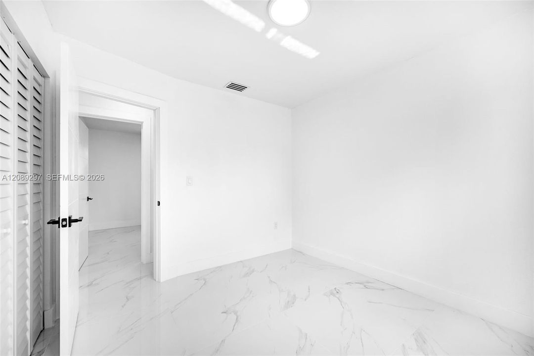For Sale: $589,000 (4 beds, 2 baths, 1270 Square Feet)