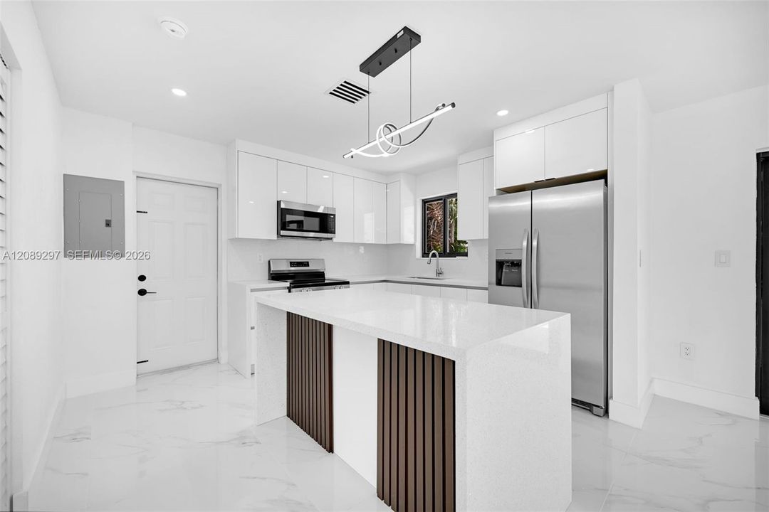 For Sale: $589,000 (4 beds, 2 baths, 1270 Square Feet)