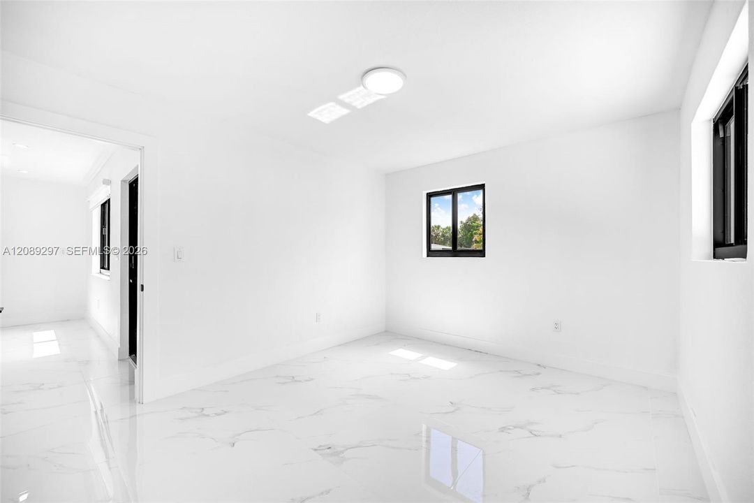 For Sale: $589,000 (4 beds, 2 baths, 1270 Square Feet)