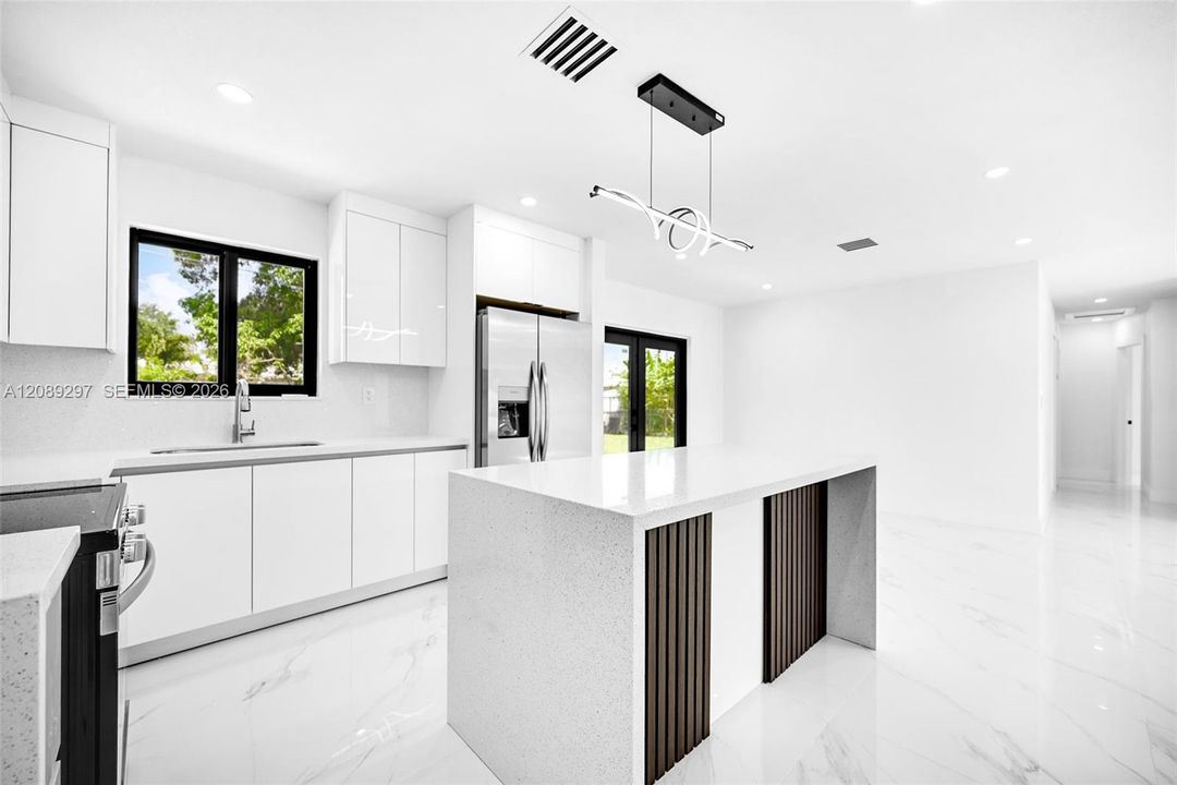 For Sale: $589,000 (4 beds, 2 baths, 1270 Square Feet)