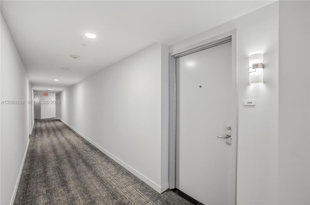 На продажу: $359,900 (1 спален, 1 ванн, 539 Квадратных фут)