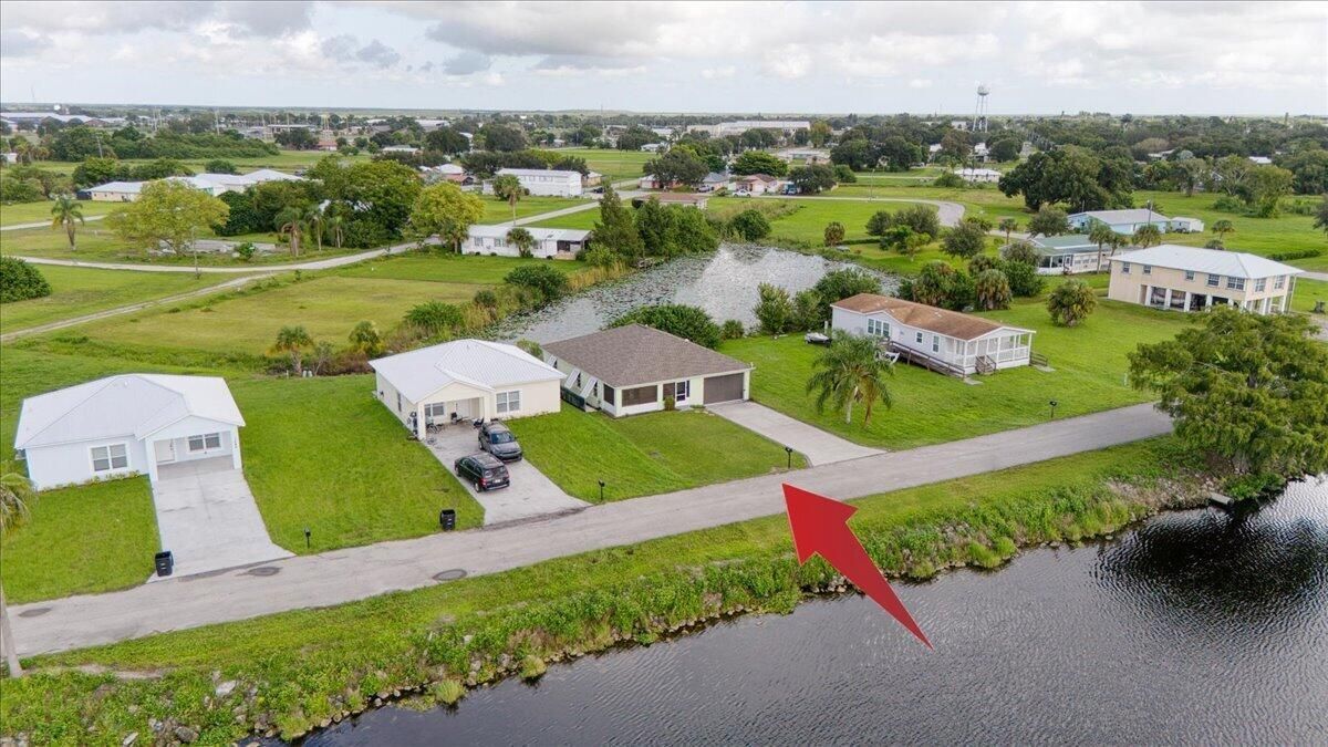 56-908 Riverside Dr Moore Haven (56)
