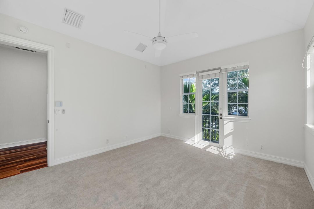 310 Tuxedo Ln West Palm Beach-large-029-