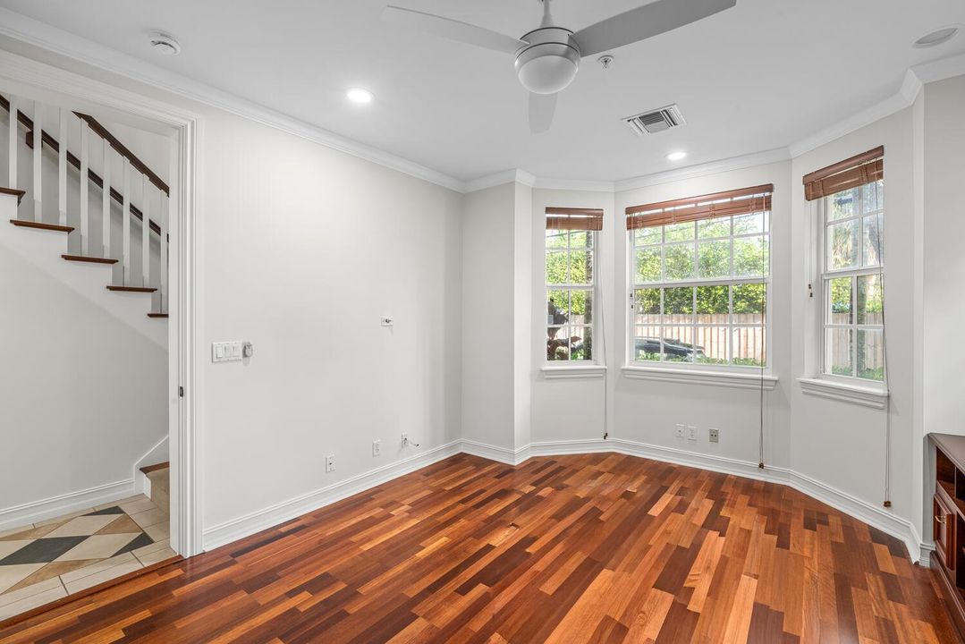 310 Tuxedo Ln West Palm Beach-large-005-