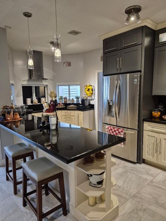 For Sale: $1,150,000 (5 beds, 2 baths, 2158 Square Feet)