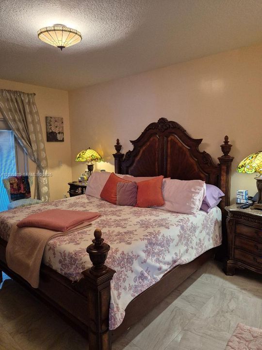 For Sale: $1,150,000 (5 beds, 2 baths, 2158 Square Feet)
