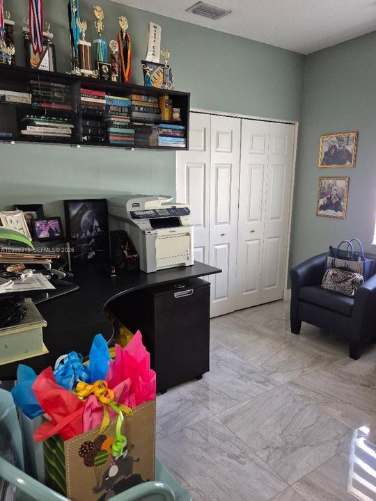 For Sale: $1,150,000 (5 beds, 2 baths, 2158 Square Feet)