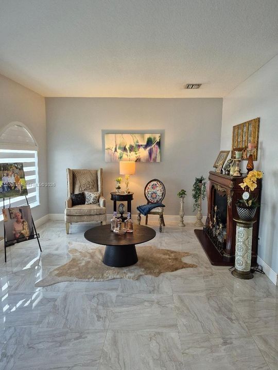 For Sale: $1,150,000 (5 beds, 2 baths, 2158 Square Feet)