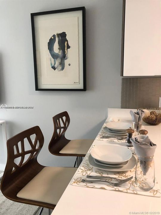 For Rent: $2,600 (1 beds, 1 baths, 560 Square Feet)