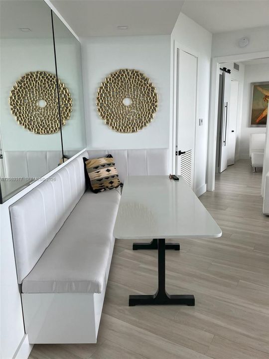En Venta: $575,000 (1 camas, 1 baños, 770 Pies cuadrados)