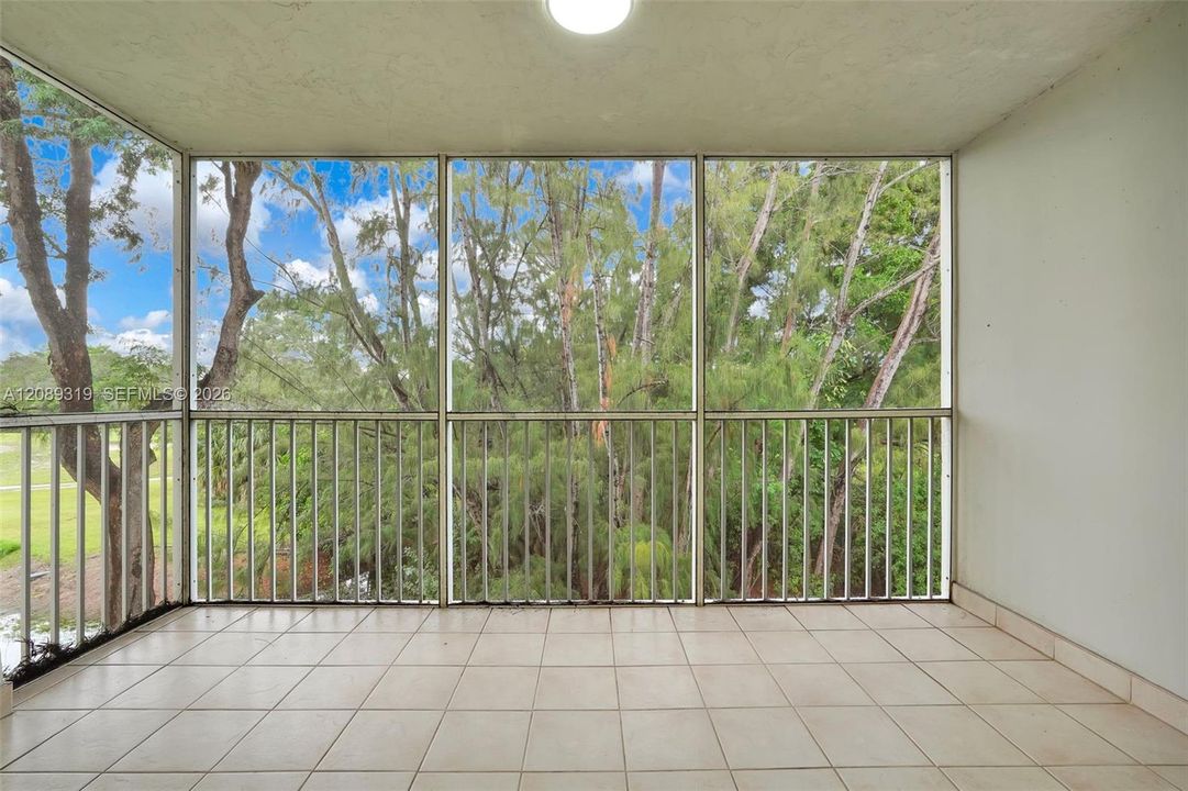 En Venta: $175,900 (2 camas, 2 baños, 1064 Pies cuadrados)