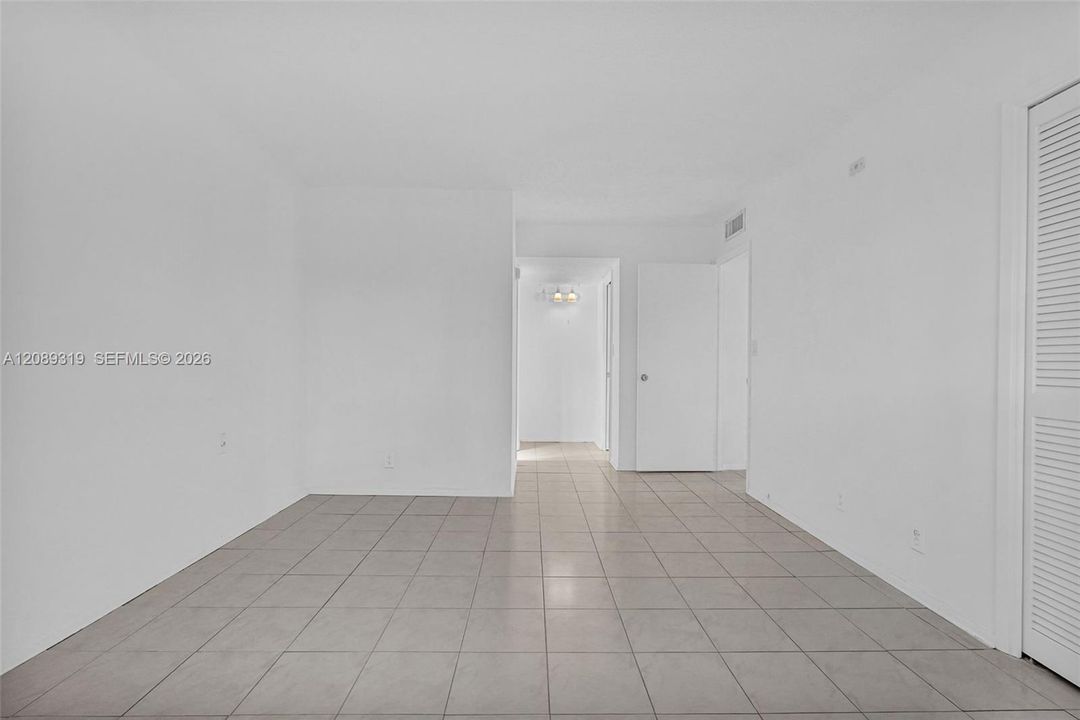 En Venta: $175,900 (2 camas, 2 baños, 1064 Pies cuadrados)