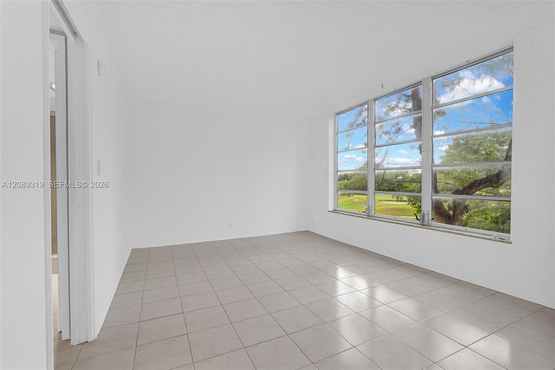 En Venta: $175,900 (2 camas, 2 baños, 1064 Pies cuadrados)