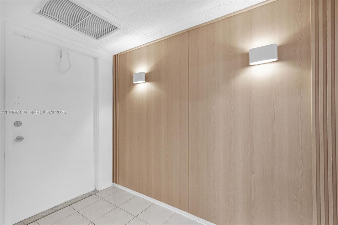 En Venta: $175,900 (2 camas, 2 baños, 1064 Pies cuadrados)