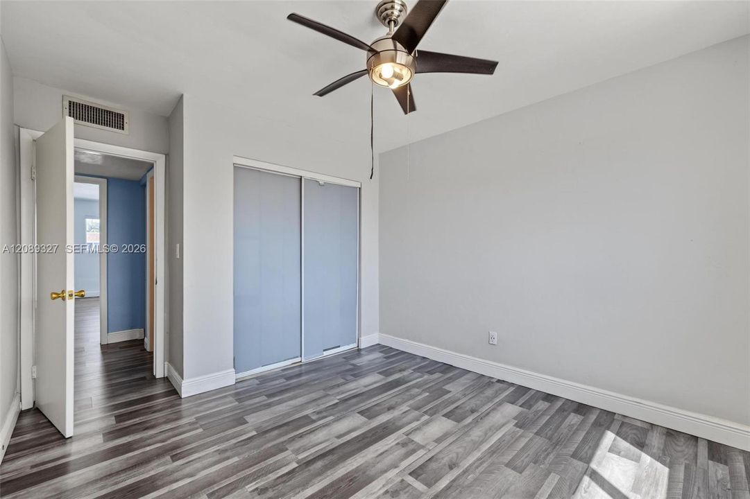 For Sale: $550,000 (3 beds, 2 baths, 1606 Square Feet)
