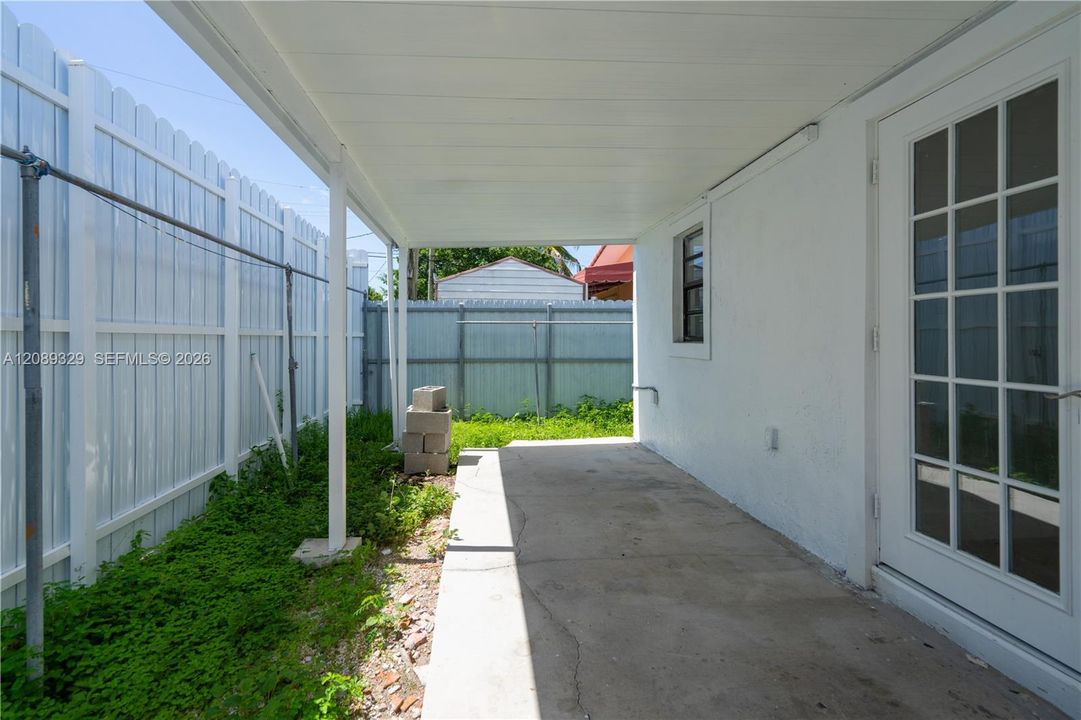 For Rent: $1,550 (0 beds, 1 baths, 1636 Square Feet)