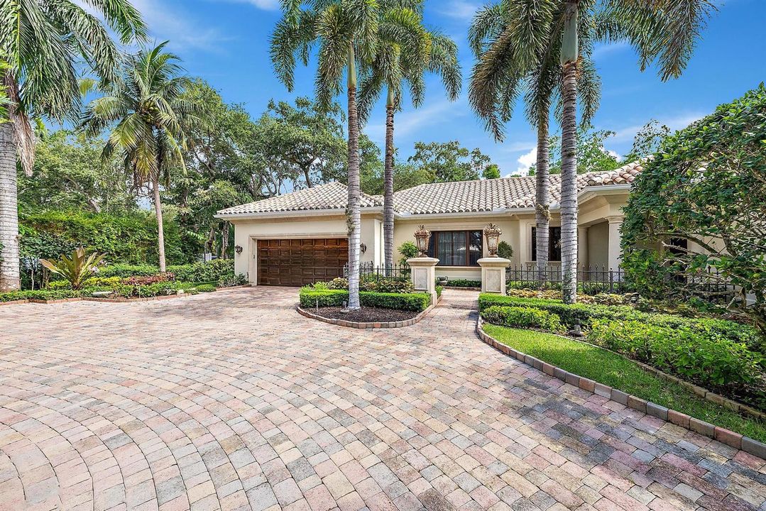 2330 Seven Oaks Ln-103