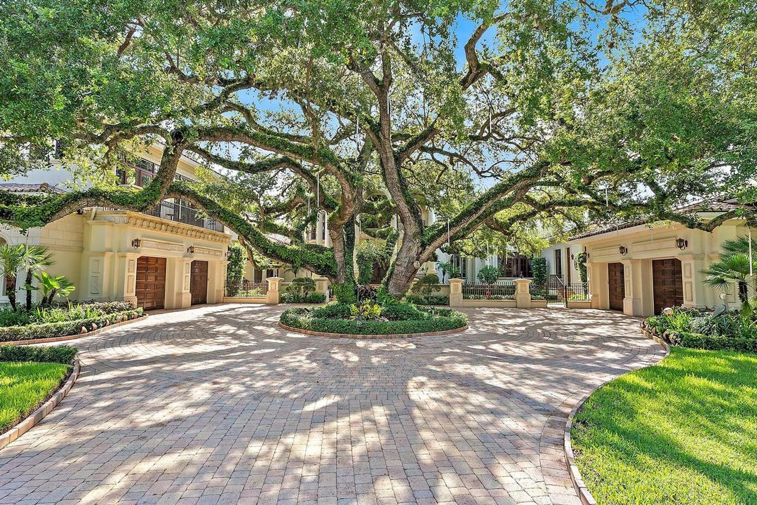 2330 Seven Oaks Ln-6