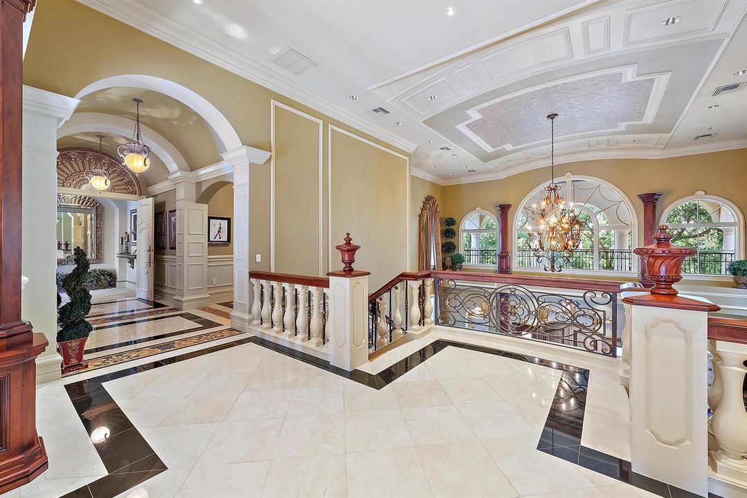 2330 Seven Oaks Ln-56