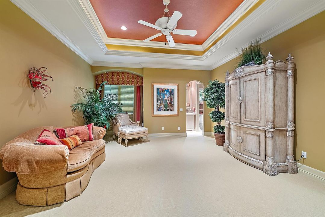 2330 Seven Oaks Ln-96
