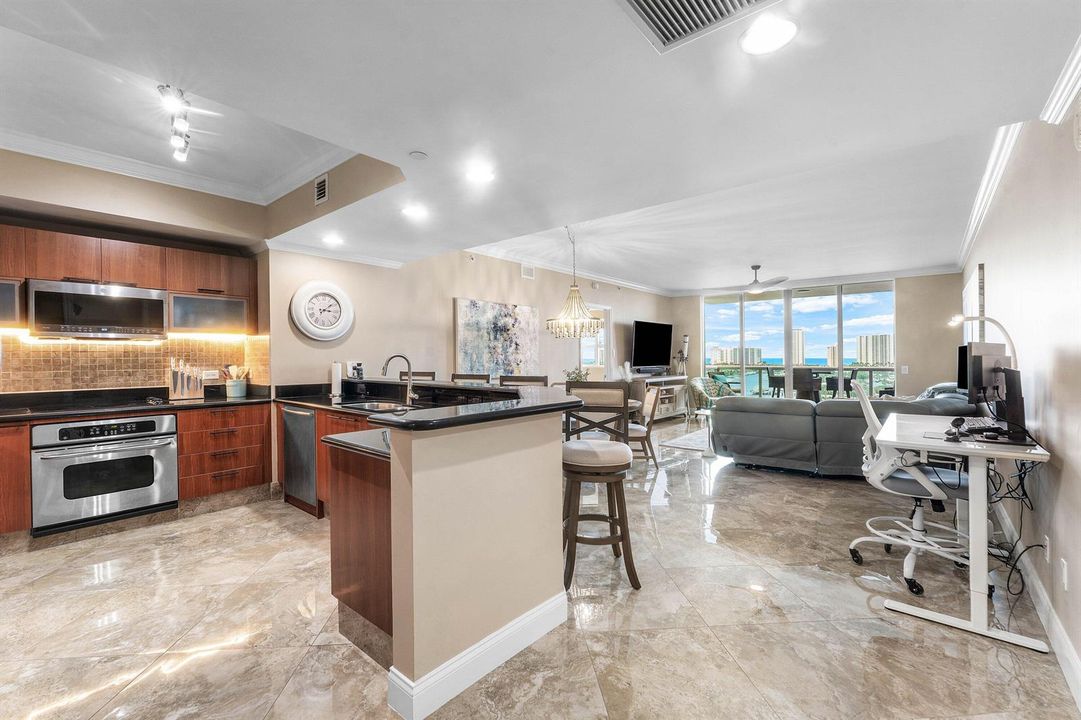 Bright & Open w Water Views