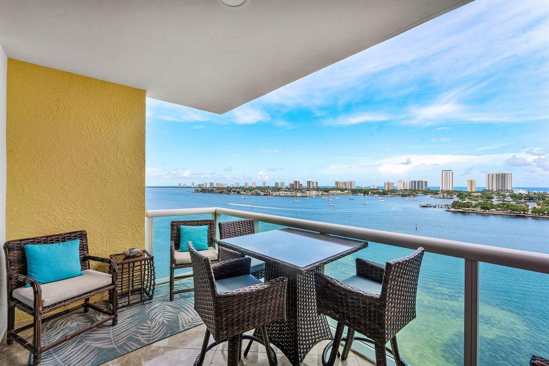 Stunning Intracoastal Views