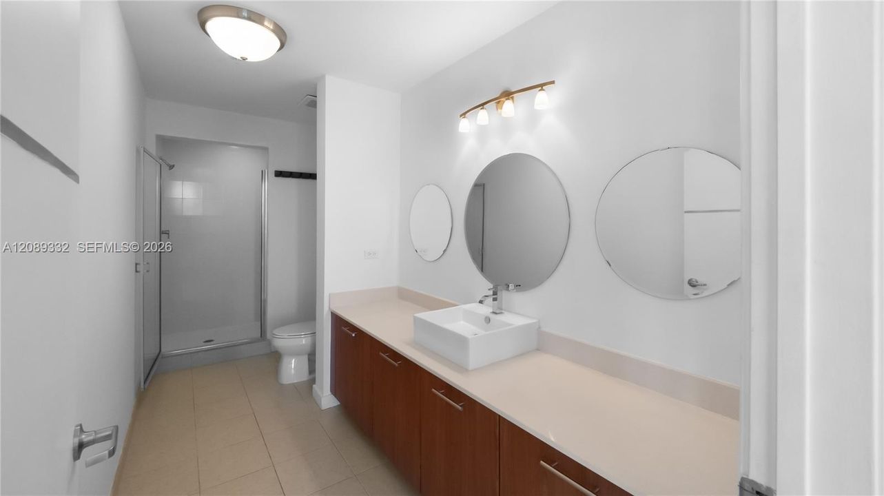 В аренду: $4,400 (2 спален, 2 ванн, 1263 Квадратных фут)