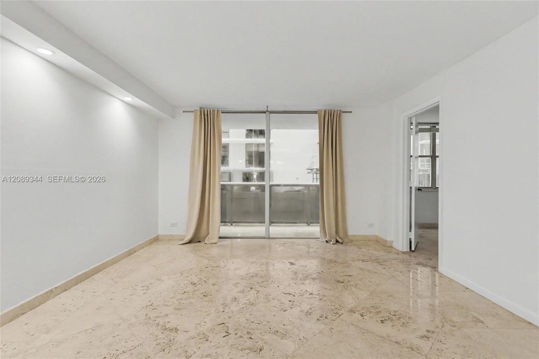 For Sale: $599,000 (2 beds, 2 baths, 1271 Square Feet)