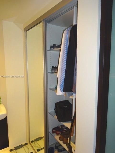 For Rent: $1,700 (0 beds, 1 baths, 408 Square Feet)