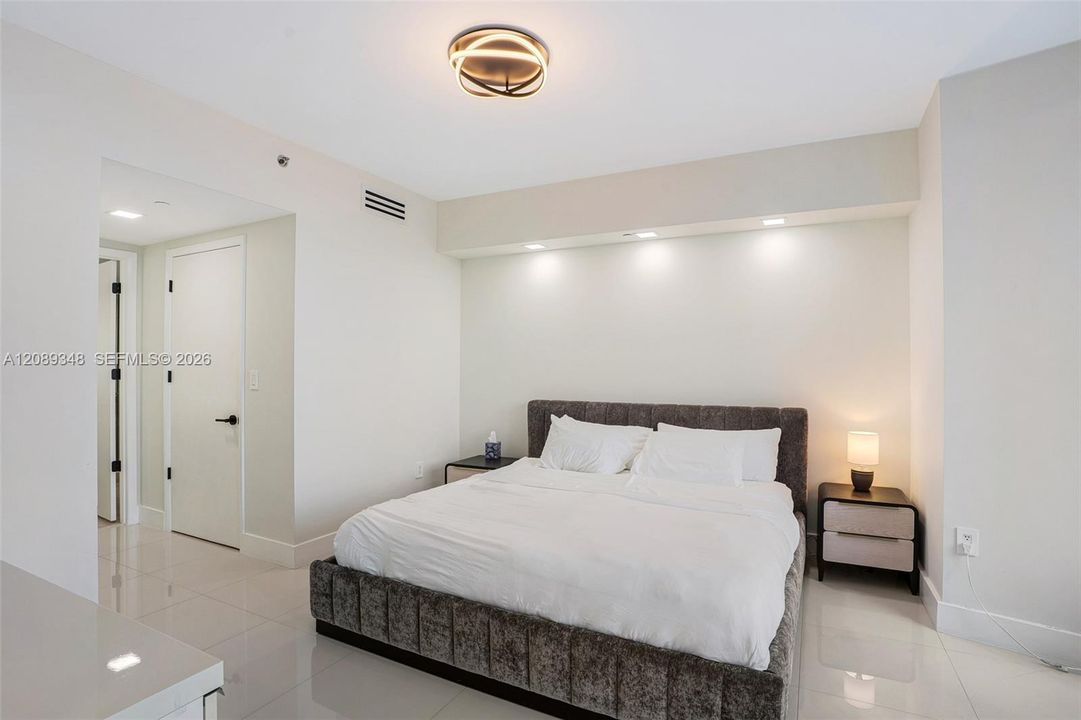En Venta: $1,249,000 (3 camas, 2 baños, 1450 Pies cuadrados)