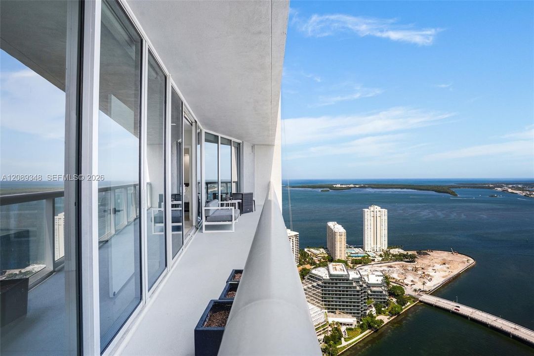 En Venta: $1,249,000 (3 camas, 2 baños, 1450 Pies cuadrados)